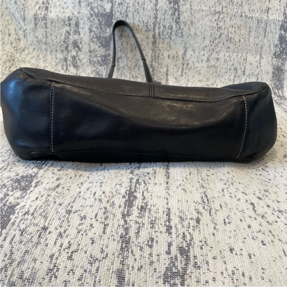Coach Black Leather Top-Zip purse, EUC - Picture 7 of 8
